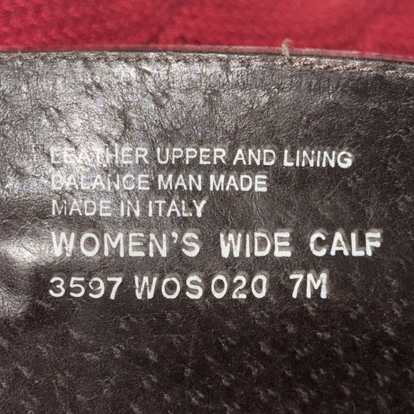 Eddie Bauer Made in Italy Heeled Leather Boots SZ7 Wide Calf - Picture 7 of 7